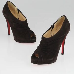 🔥 CHRISTIAN LOUBOUTIN - RED BOTTOM black Suede Treopli 120 Peep Toe Booties🔥
